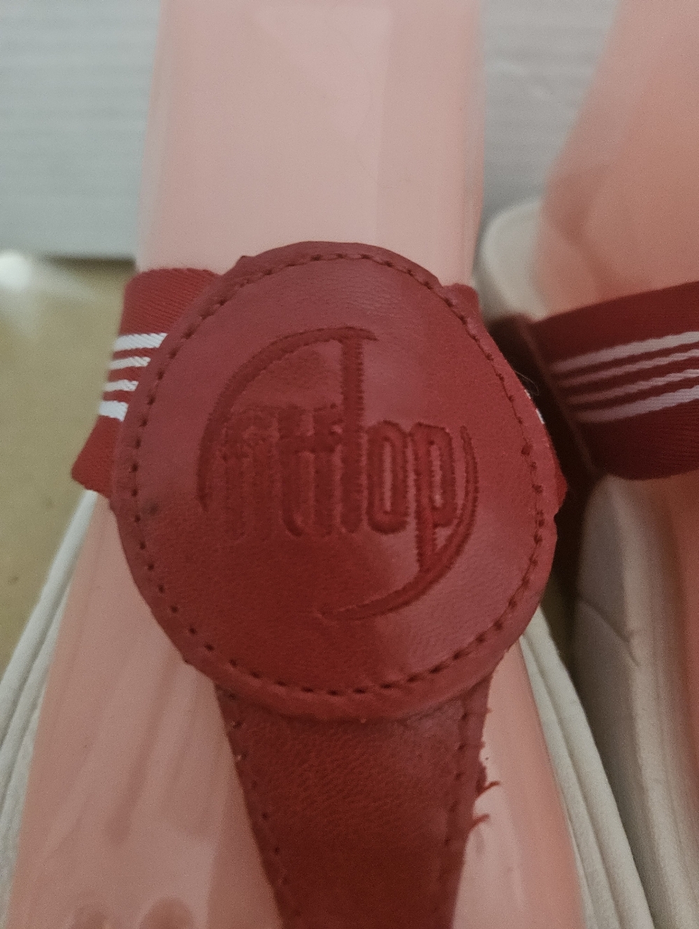 FitFlop Women's Size 9 Walkstar Toe Post Sandals Red Flip Flops (Bin21) - Picture 2 of 12